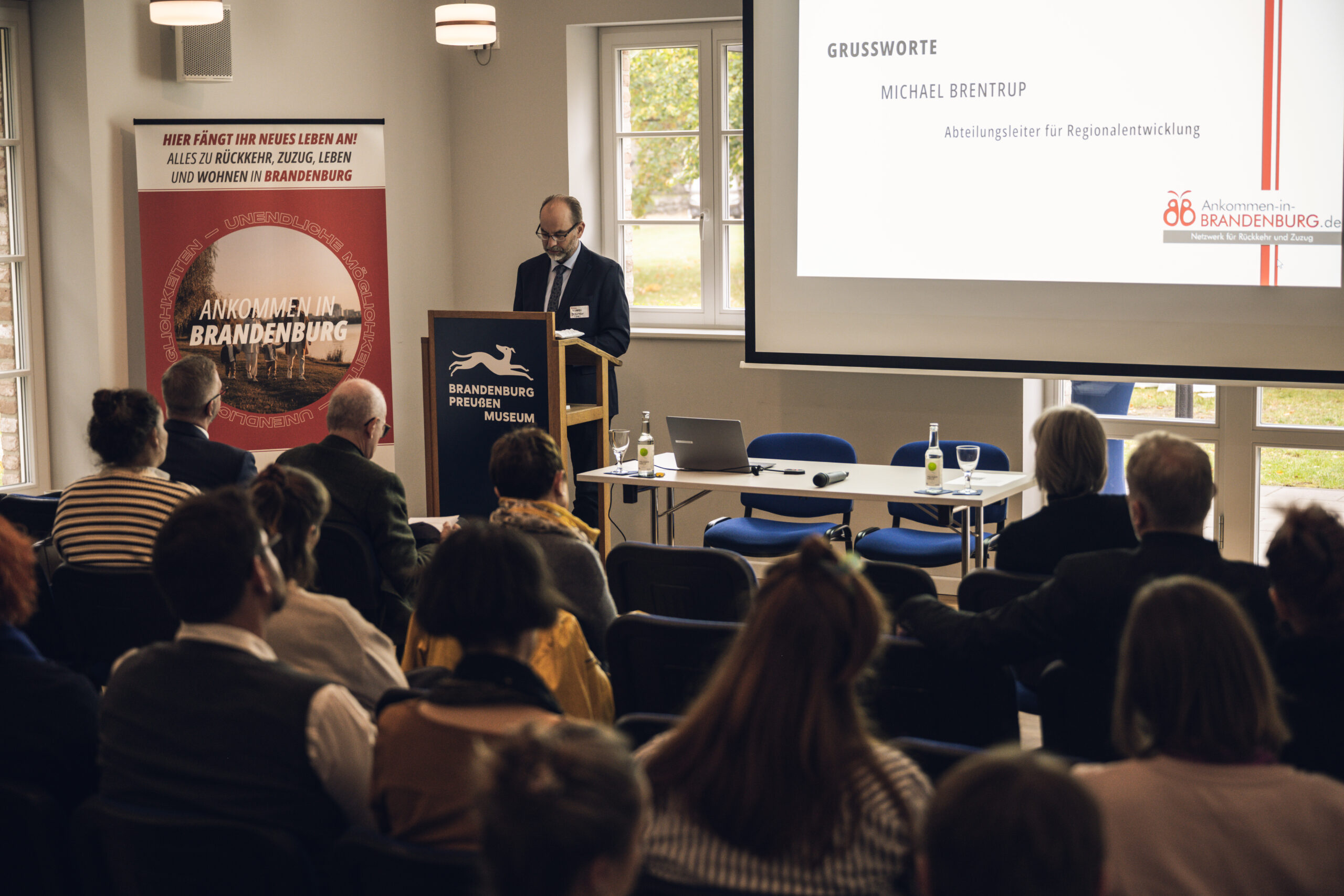 Fachtag 2025 in Wustrau: „Brandenburg gemeinsam gestalten – Zuzug und Zusammenwachsen vor Ort“